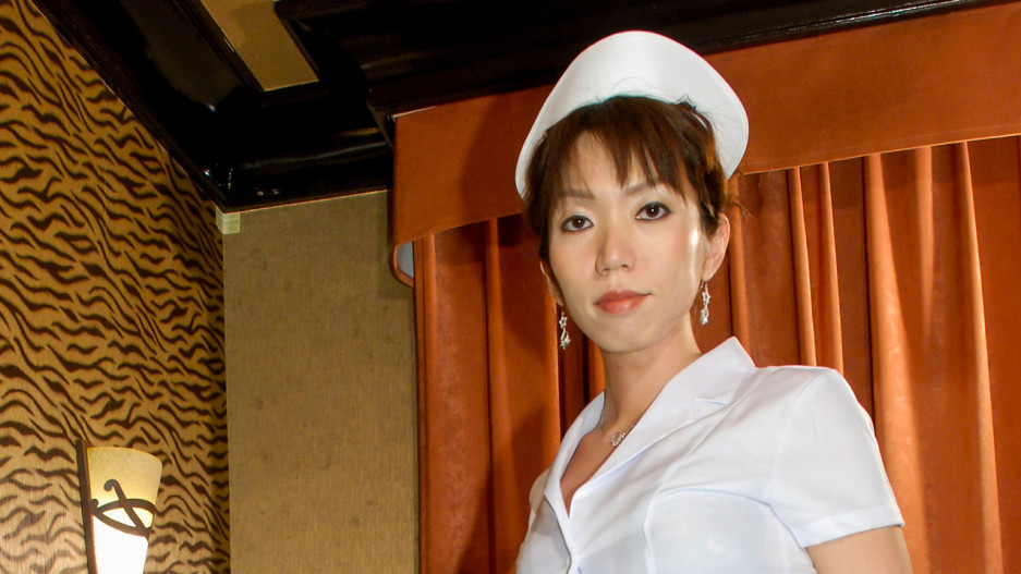 Sexy Nurse Yumi!